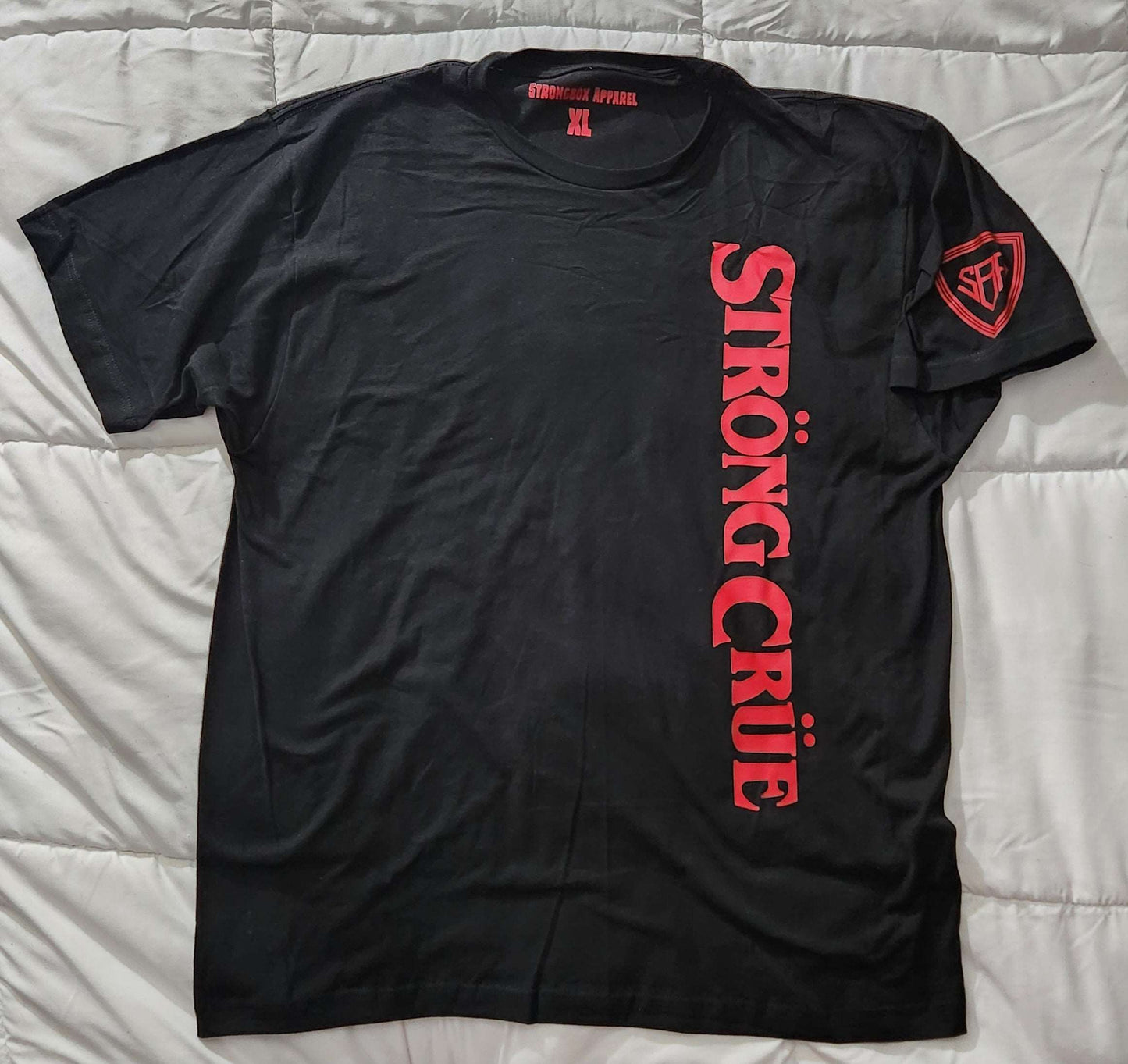 Strong Crue Vertical Tee