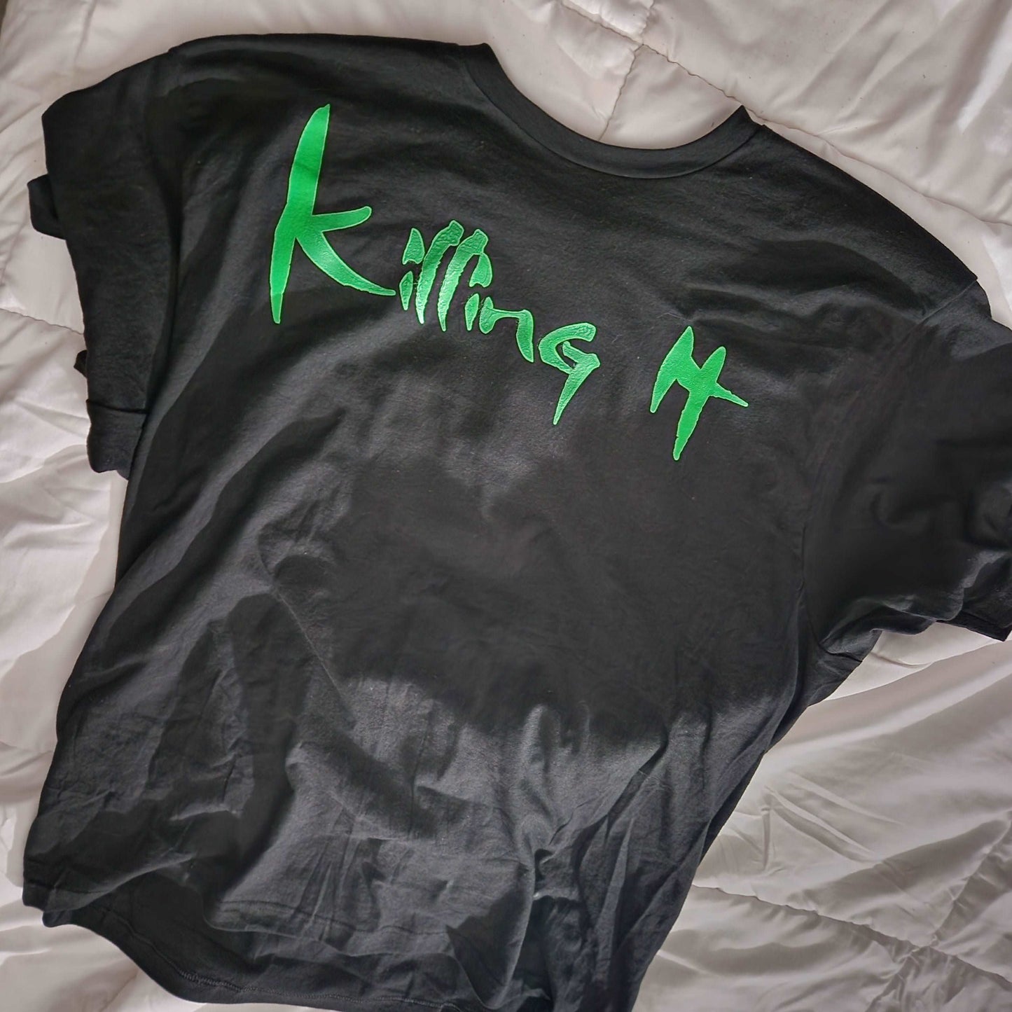 Solid Killing It Tee