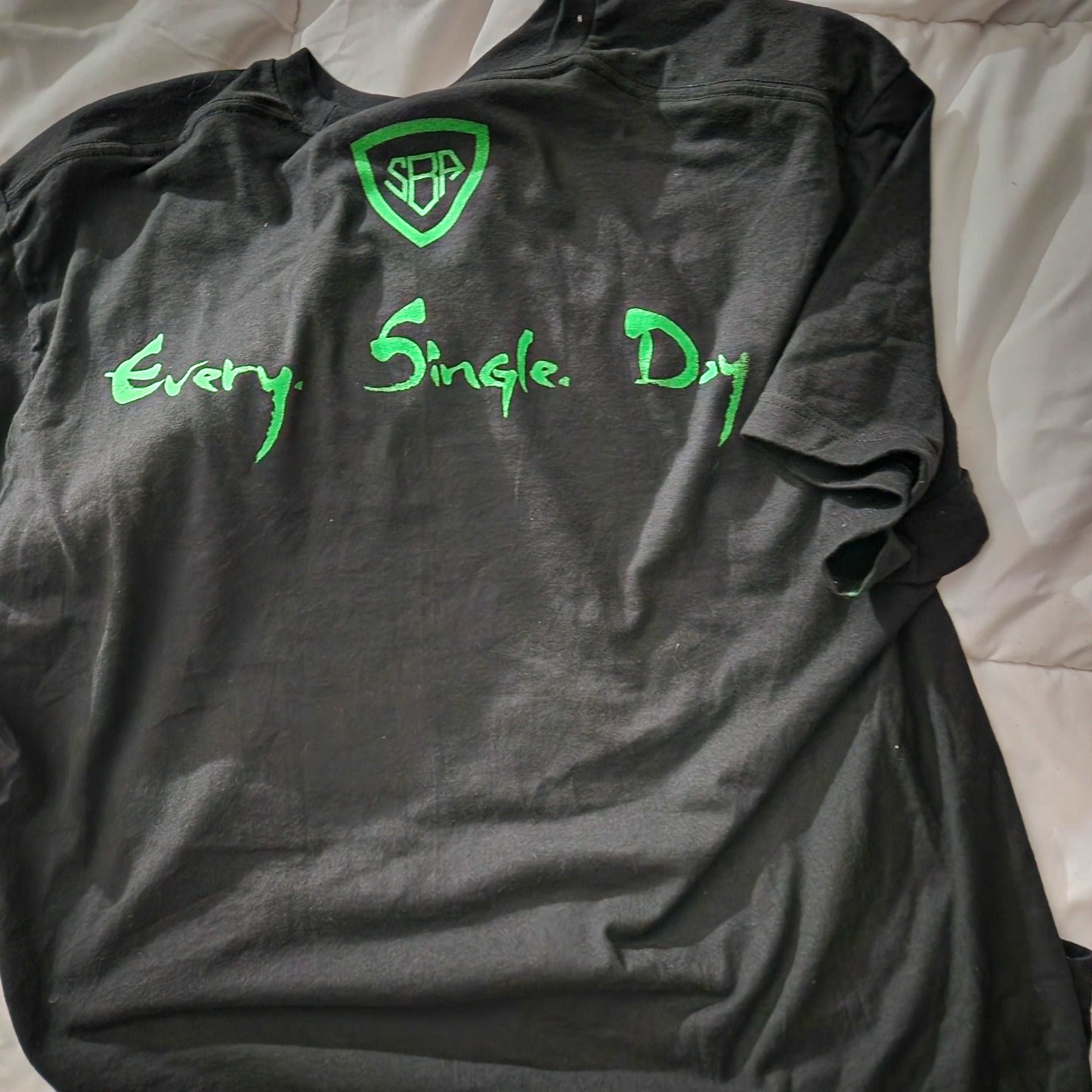 Solid Killing It Tee