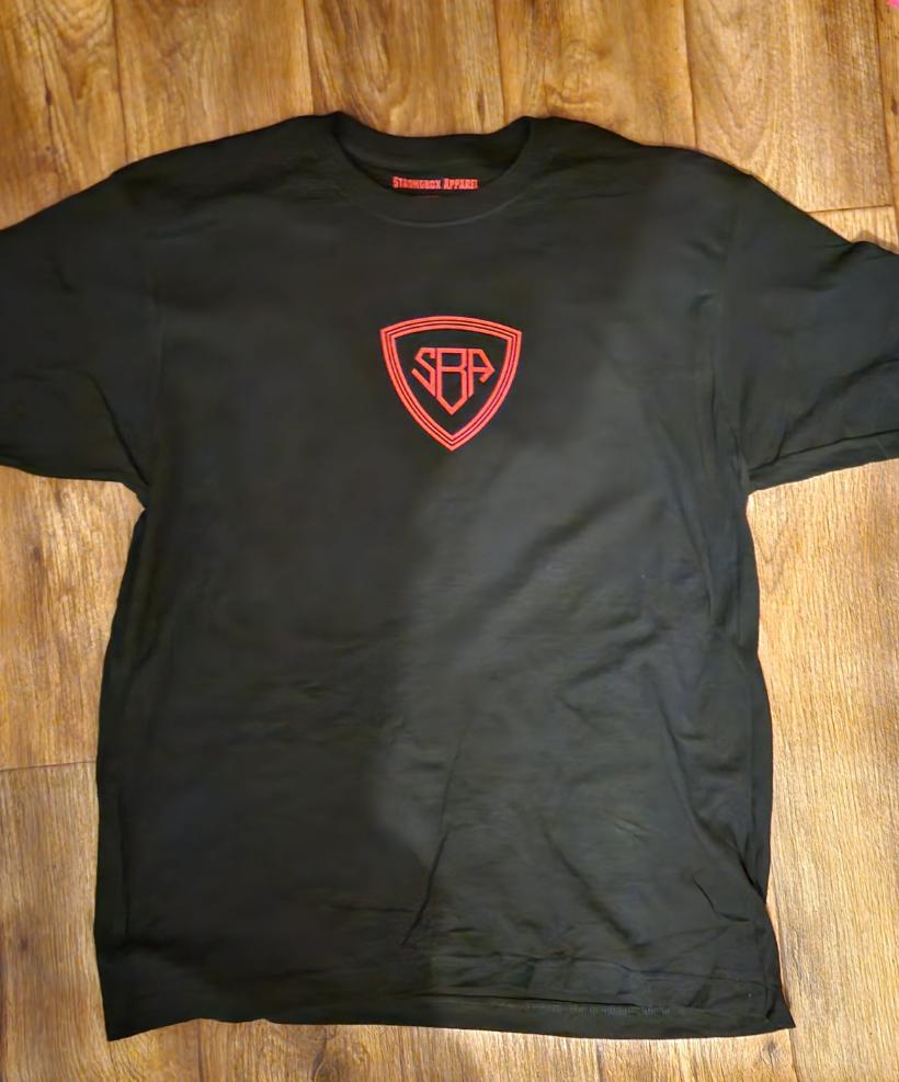 Oversized "STRONG" Tee