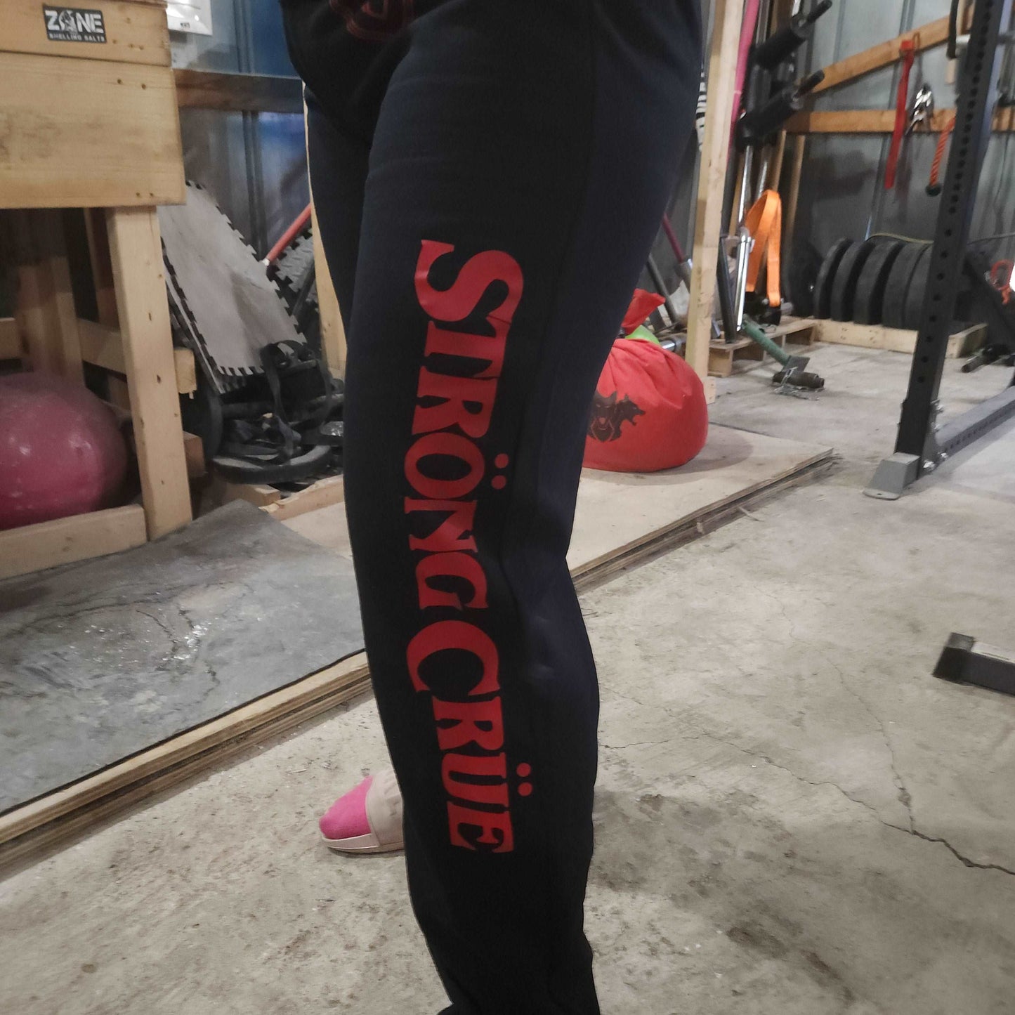 Strong Crue Sweatpants